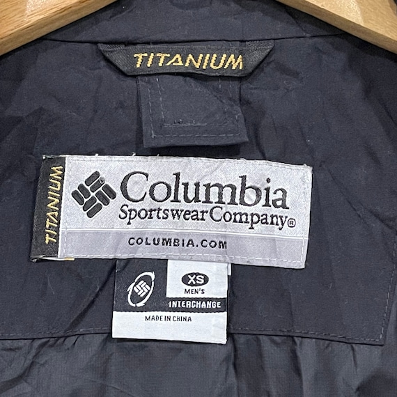 Vintage!! Columbia Titanium Outdoor Water Proof Jacket