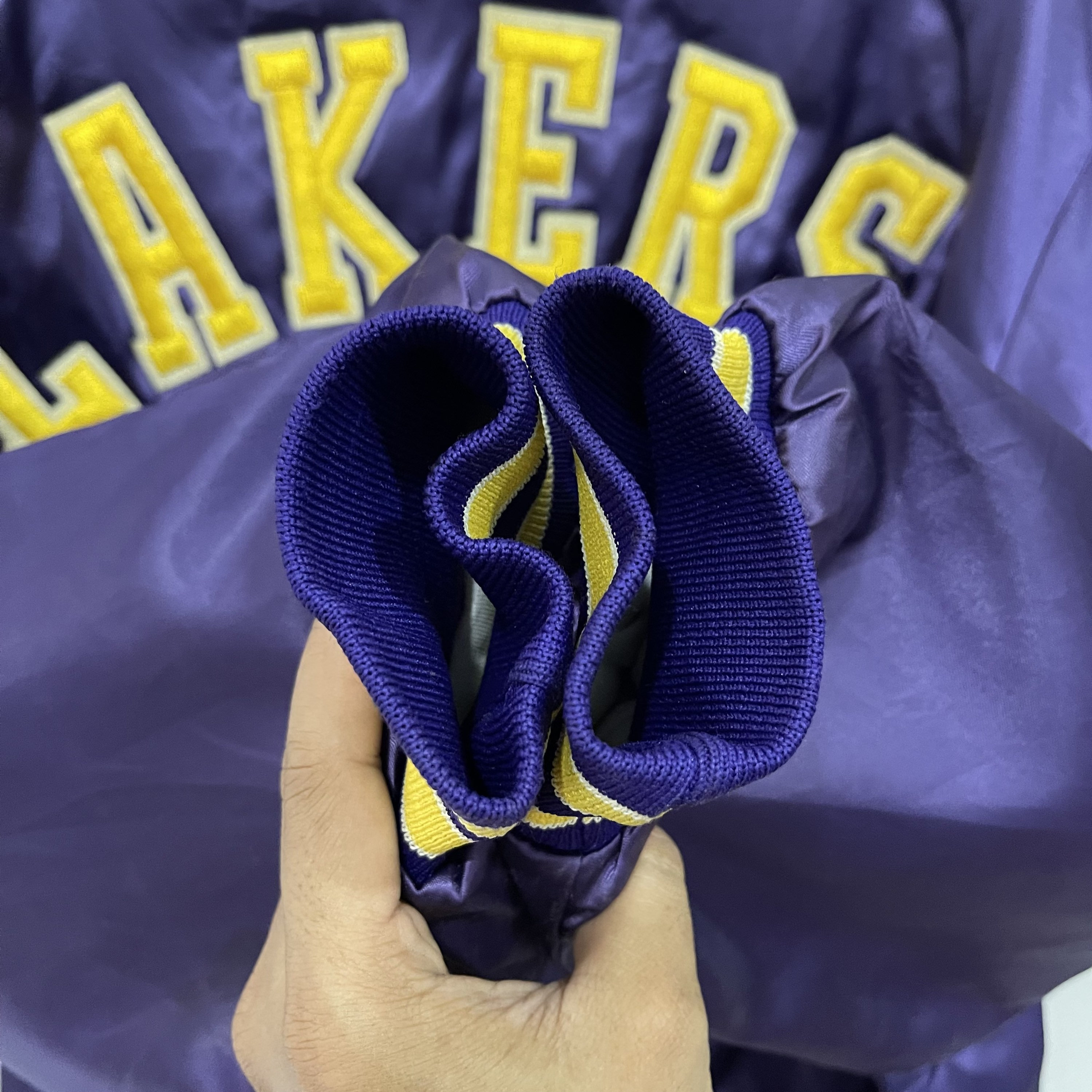 Vintage 90s LA LAKERS NBA Spell Out Snap Button Satin Bomber Vintage 90s LA LAKERS NBA Spell Out Snap Button Satin Bomber