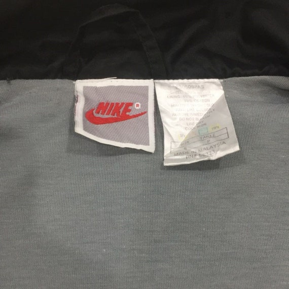 Vintage Chaqueta cortavientos Nike Sportswear de los anos 90 ropa urbana multicolor Etsy Espana