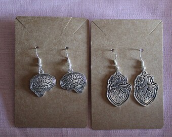 Pendientes De Letras De Hacha Doradas Góticas Pendientes De Pendientes De Letras De Hacha Doradas Góticas Pendientes De