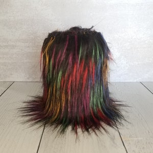 Vuurwerk Multi Color Luxe namaakbont Trim - Gnome Craft Fur - Handgemaakt kabouterbont - Namaakbont voorgesneden - Bontafwerking - 5 Inch x 58 inch Bontrol