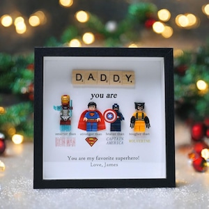 Regalos para papá: Set de 4 figuras de superhéroes / Colgante de pared enmarcado personalizado / Regalos de cumpleaños / Regalo de Navidad