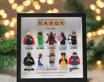 Cadeaus voor papa: set van 10 superheldenfiguren | Gepersonaliseerde ingelijste muurhanger | Verjaardagscadeaus | Kerstcadeau