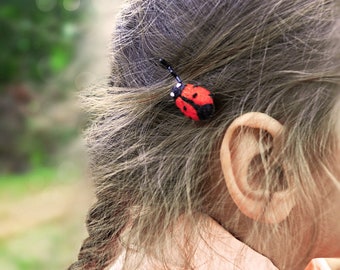 Rote Filz Lady Bird Haarspangen • Made in Nepal