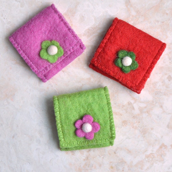 Small Felt Flower Pouches • Handmade Cute Jewellery Packaging  • Kids Purse, Gift Bags, Safely Store Small Items, Ear Pods, Earrings, Rings