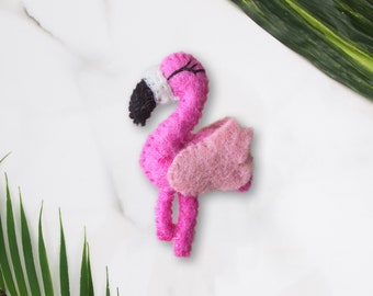 Flamingo Felt Brooch • Handmade Cute Pink Badge Fabric Pin • Lovely Gift Accessory for Girlfriend, Kids, Wife, Daughter, Friend, Girls
