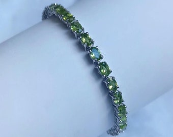 Natürliches Grün Peridot Armband - 925 Sterling Silber Armband - Peridot Schmuck - Tennis Armband - August Geburtsstein - Silber Armband