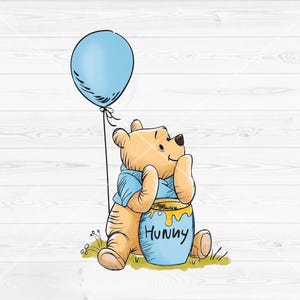 Könnte beinhalten: Illustration eines Zeichentrickbären mit einem hellblauen Ballon. Der Bär trägt ein blaues Hemd und hält einen blauen Honigtopf mit dem Wort "Hunny". Der Bär sitzt auf einer Wiese.