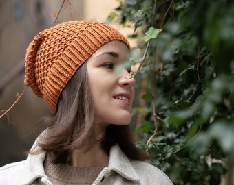 Slouchy Beanie Hat | Hand-knitted in Casual Design | Loose and Comfy Knitted Beanie in Copper | Hat for Autumn & Sprig