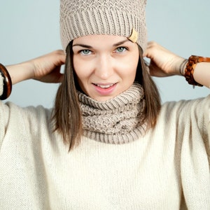 Beige cosy and warm snood for causal outfit