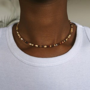 Neutrale Perlenkette, Perlen Halskette Bunt, bunte Perle Choker, gemischte Perlenkette, Perlenperlenkette, perfekte Geschenke für den Herbst Bild 1