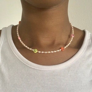 Collar de perlas con sonrisas coloridas, collar de cuentas de colores, collar de encanto feliz, collar de cuentas de verano, gargantilla de cara feliz arco iris Naranja