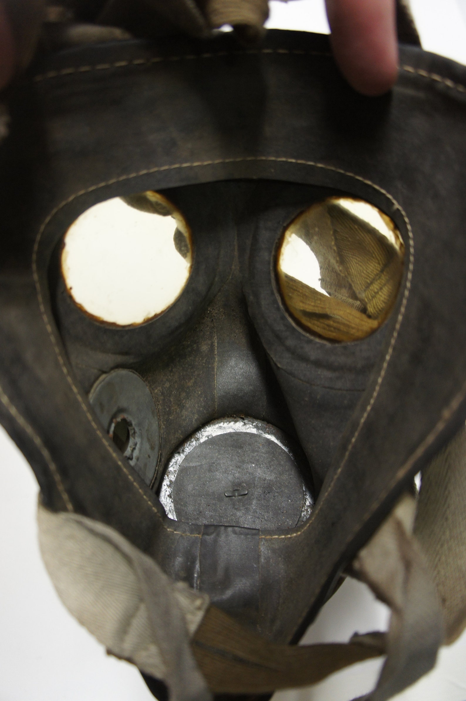 gas mask ww2