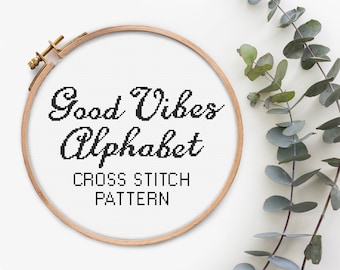 Alphabet Kreuzstich Muster PDF, Kalligraphie Schrift, kursives Kreuzstich Alphabet, Buchstaben Kreuzstich, ganzes Alphabet Kreuzstich
