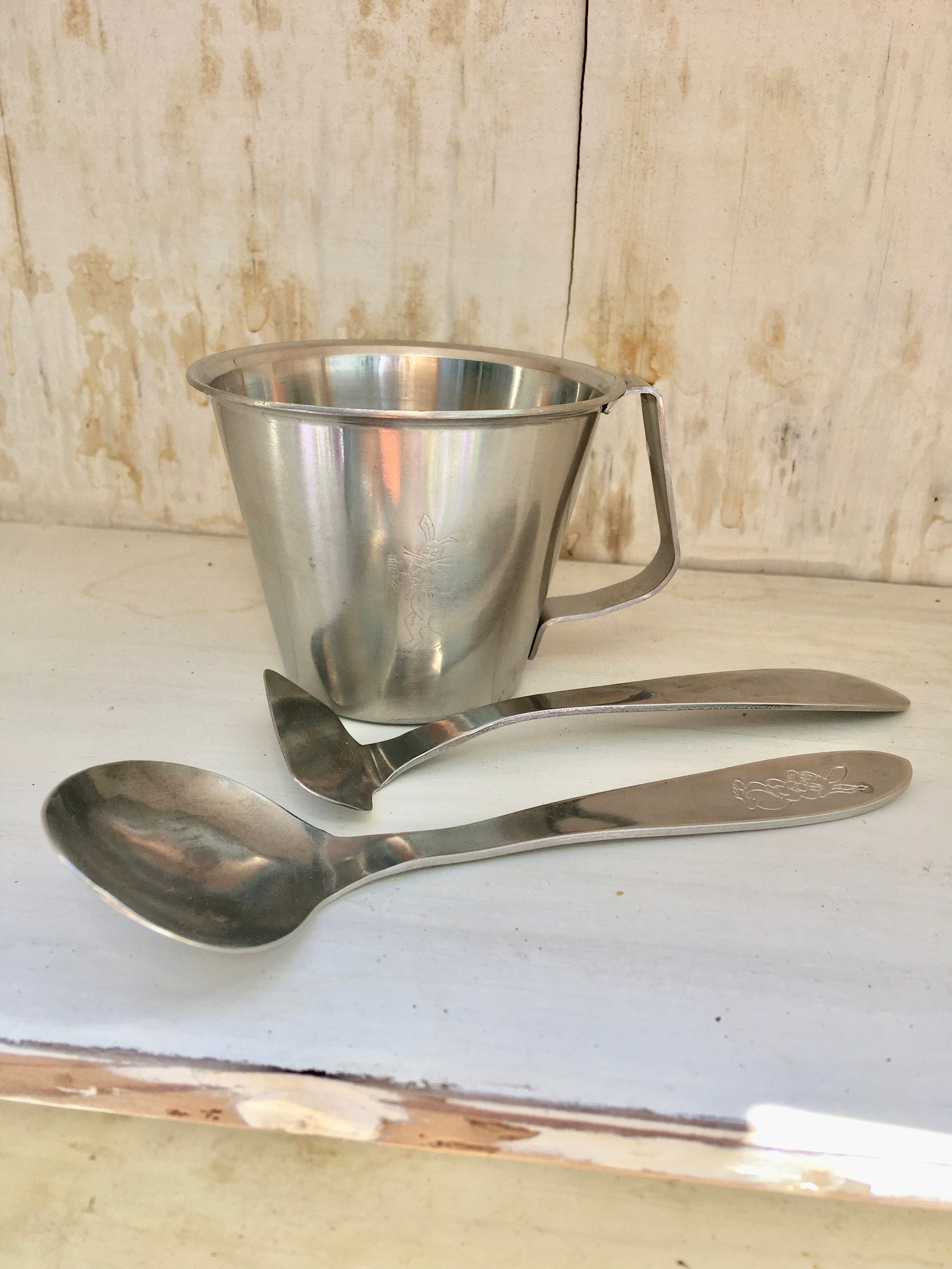 Vintage Danois 1950S/ 60S Lundtofte Bébé Boire/Tasse d'alimentation et Masher Cuillère Set en Acier