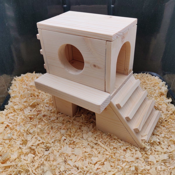 Casa para mascotas con torre de escalada personalizable: juguete sin fondo hecho a mano con madera de pino secada al horno para animales pequeños.
