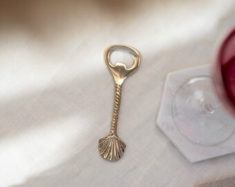 Golden bottle opener shell | Bottle opener shell | Table decoration gold | Wedding decoration | Table accessory shell