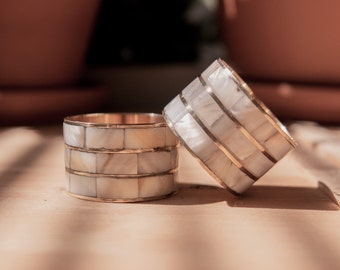 Mother of pearl leaf napkin ring | Shell napkin ring | Table decoration gold | Wedding decoration | Table accessory napkin rings