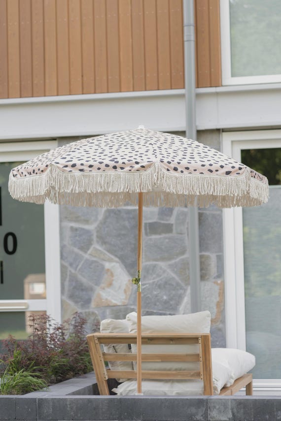 cream colored patio umbrella Safavieh Bethany 9Ft Wooden drying properties make it a reliable choice for your backyard or patio Outsunny Extra Large 15' Patio