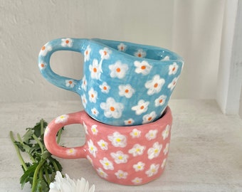PREORDER:cute daisies handmade ceramic mug-handmade ceramic mug,handmade mug,floral mug,summer mug,cute mug gift,ceramic mug,cute coffee mug
