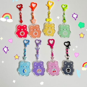 beaded rainbow bear acrylic keychain-cute beaded keychain-aesthetic beaded keychain-nostalgic keychain-pretty beaded keychain-cute keychain