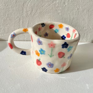 PREORDER: strawberry garden handmade ceramic mug-cute ceramic mug-strawberry mug-fruit mug-ceramic mug-fruit pottery-aesthetic mug-mug gift