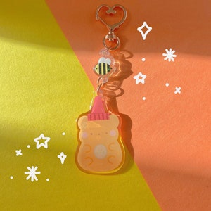honey bear & bee acrylic keychain-cute acrylic keychain,cute bear keychain,cute acrylic charm,cute bear charm,kawaii acrylic keychain, bee