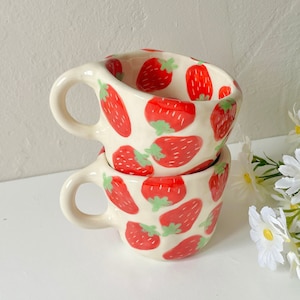 PREORDER:strawberries forever handmade ceramic mug-clay mug handmade,handmade coffee mug,aesthetic mug,modern coffee mug,cute mug