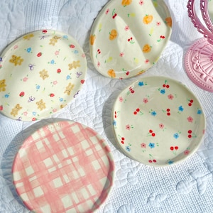 stoneware clay ceramic dessert dish-ceramic dish-dessert dish-handmade ceramics-ceramic plate-small food plate-aesthetic plate-cute plate