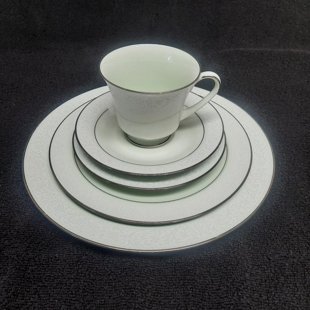 Noritake Promise Me 8221 W80 Pattern Dinnerware Piece Choice Made
