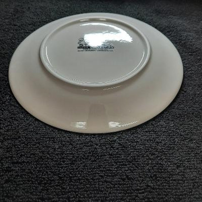 Robert Stanley Home Collection Gold and White Pattern Salad Plate Gold