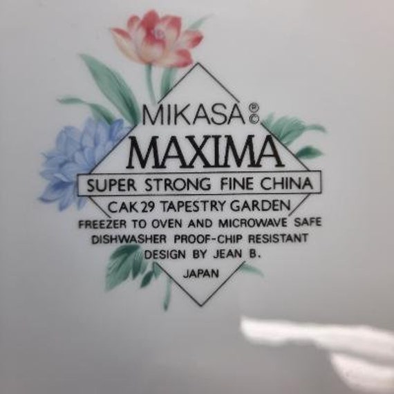 Mikasa Maxima Fine China Tapestry Garden Pattern Dinner Plate Made