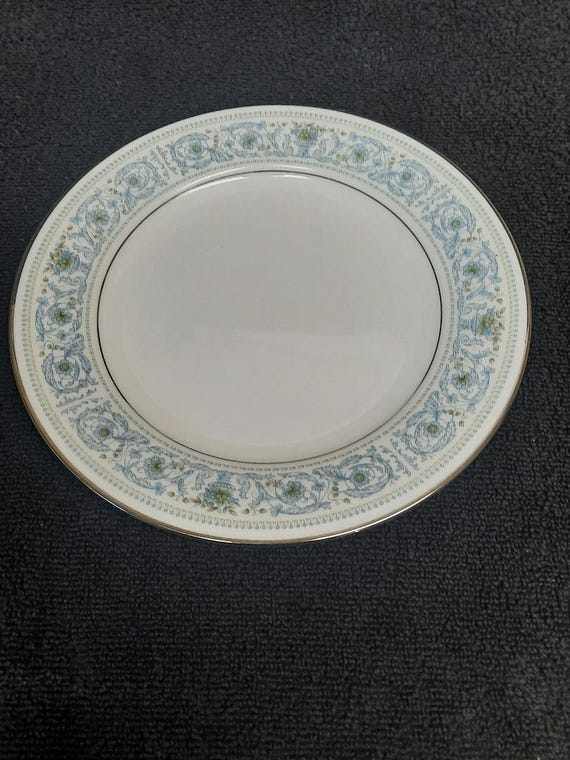 Noritake Ivory China Monteleone 7569 Pattern Dinnerware Piece
