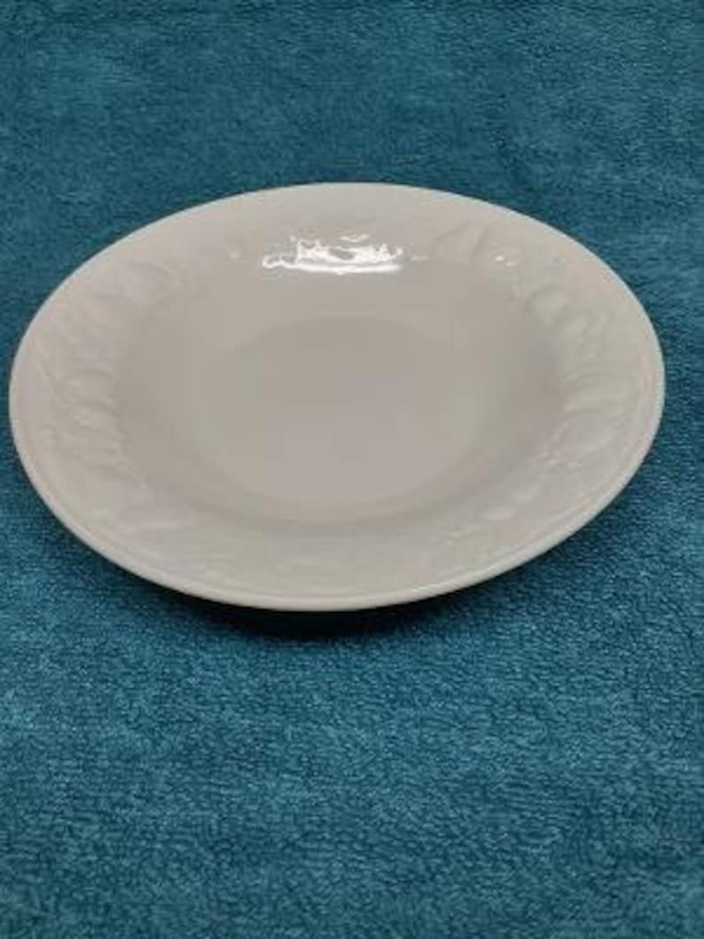 Tabletops Unlimited Fruit De Blanc Pattern Rimmed Soup Bowl Embossed