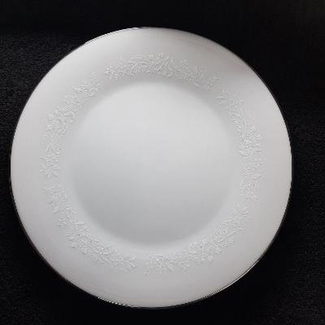 Noritake Reina Pattern Dinner Plate Platinum Trim Made in Etsy
