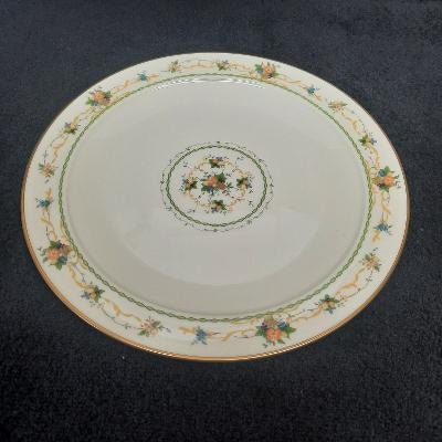 Noritake Normandy 8162 W83 Pattern Dinner Plate Gold Trim Made in