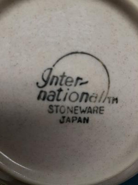 ハートランド陶器 International Tableworks Stoneware Heartland Pattern Rimmed Cereal