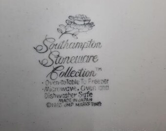 Southampton Stoneware Collection JMP5 Pattern 12 Inch Round Meat