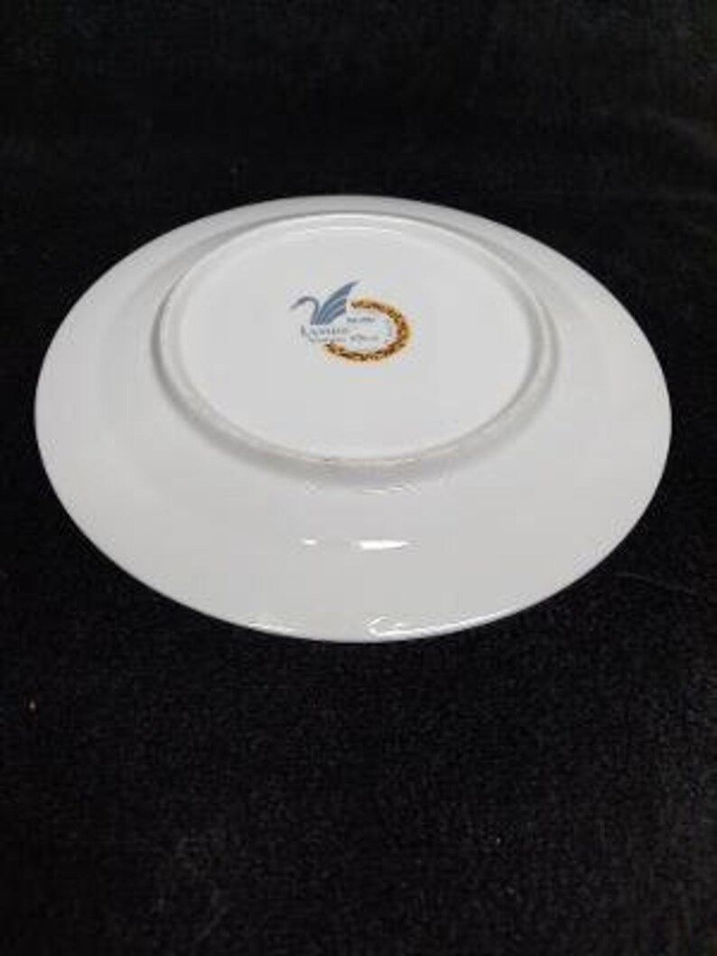 Lynns Fine China Valetta Red Pattern Dinner Plate Etsy