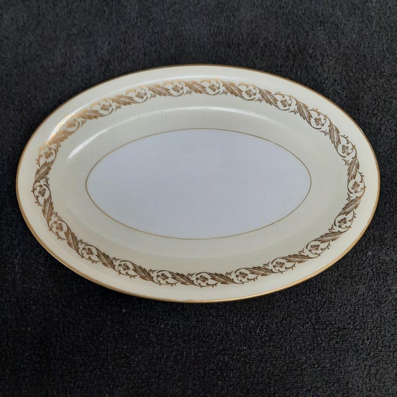 Noritake 5181 Gold Leaves and Berries Pattern Dinnerware Pieces