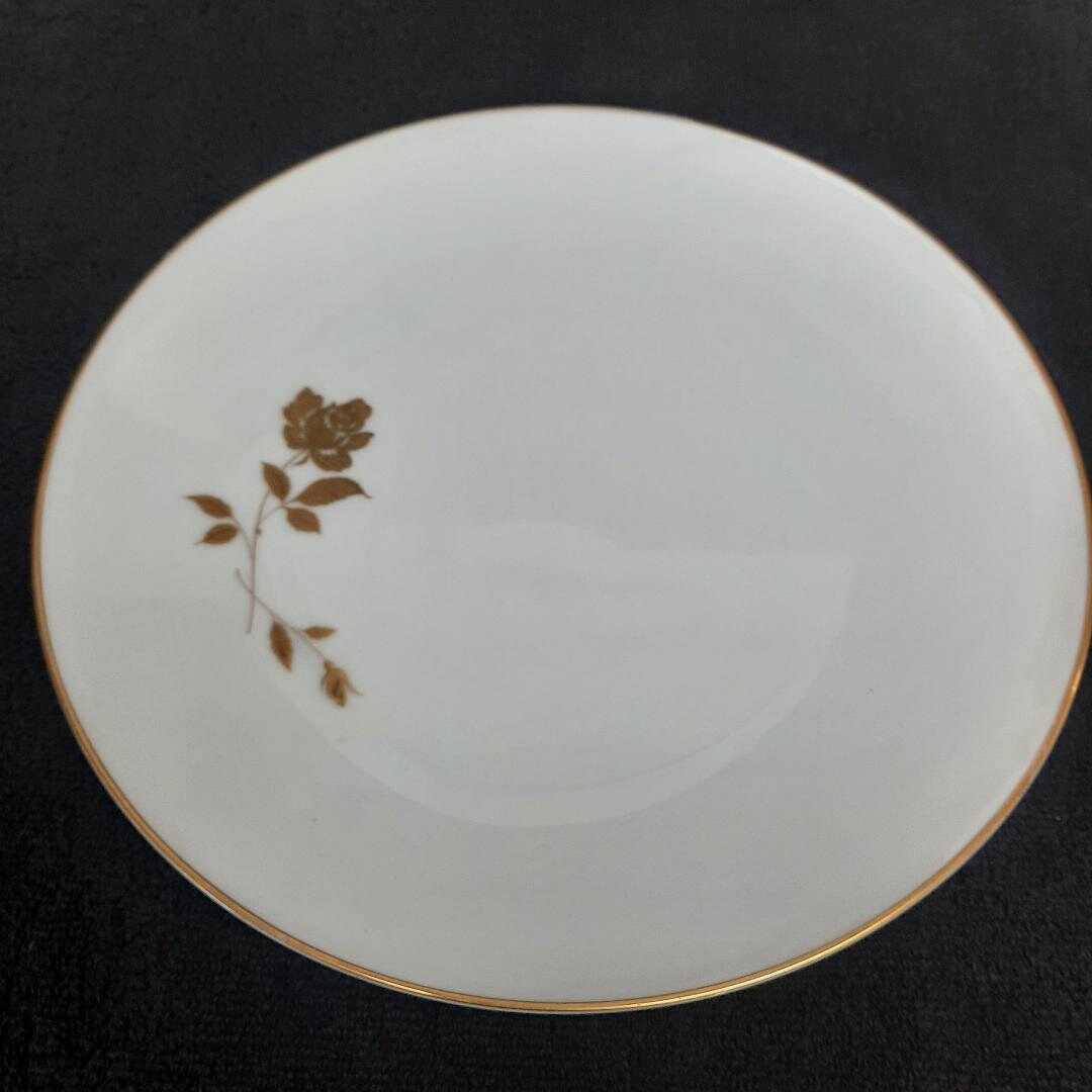Noritake Fine China Tudor Rose 6658 Pattern Dinner Plate Made in