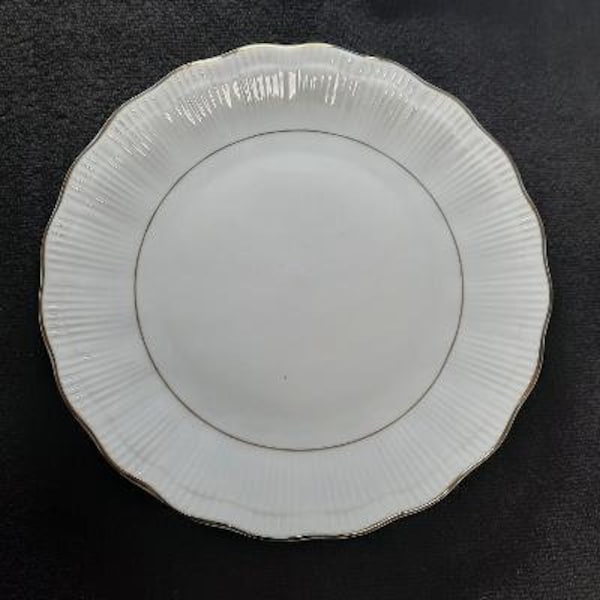 Southington Fine China by Baum Empire Pattern Dinner Plate Gold Trim Made in Poland