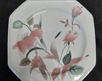 Mikasa Continental Silk Flowers Pattern Dinner Plate Made in Japan