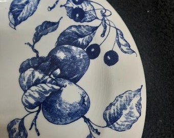 Ceramica Quadrifoglio Blue Fruits and Leaves Pattern Dinnerware