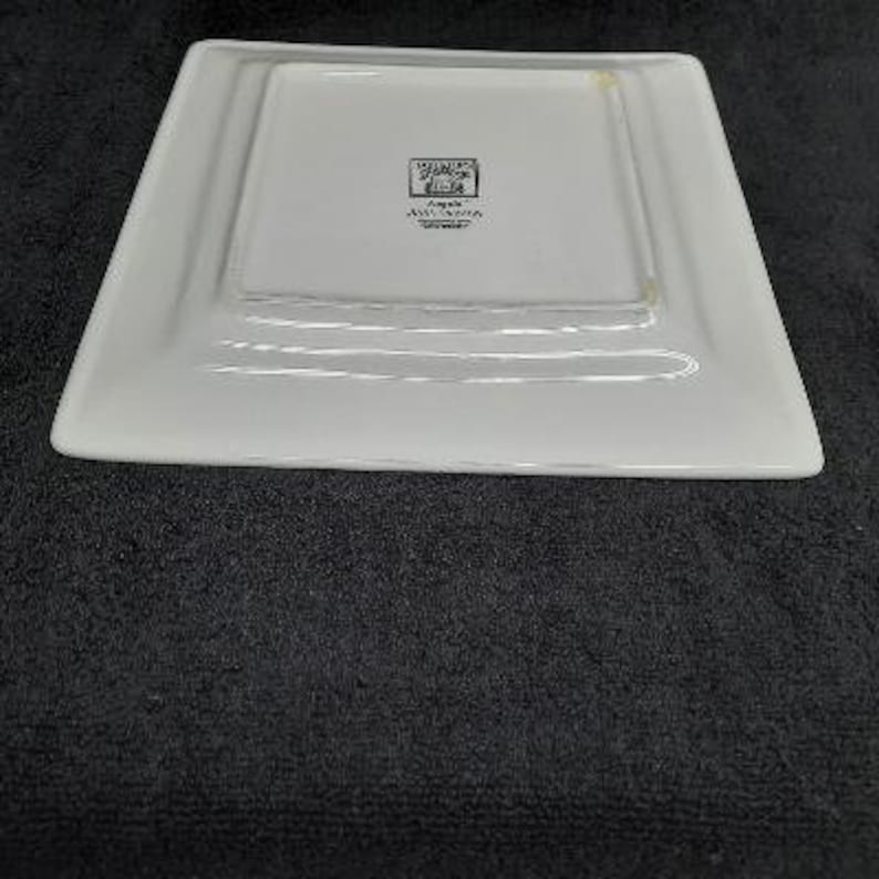 Tabletops Gallery Angela Pattern Square Dinner Plate Paisley Hand