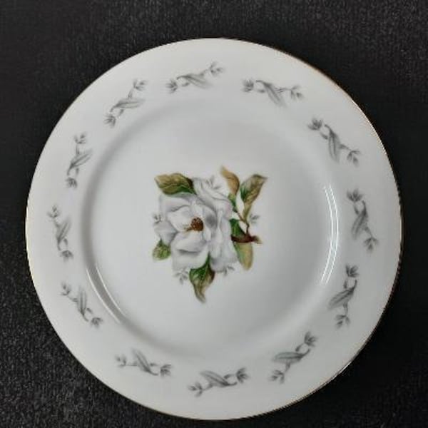 Yamaka Rosalinda 2318 Pattern Salad Plate Magnolia Made in Japan