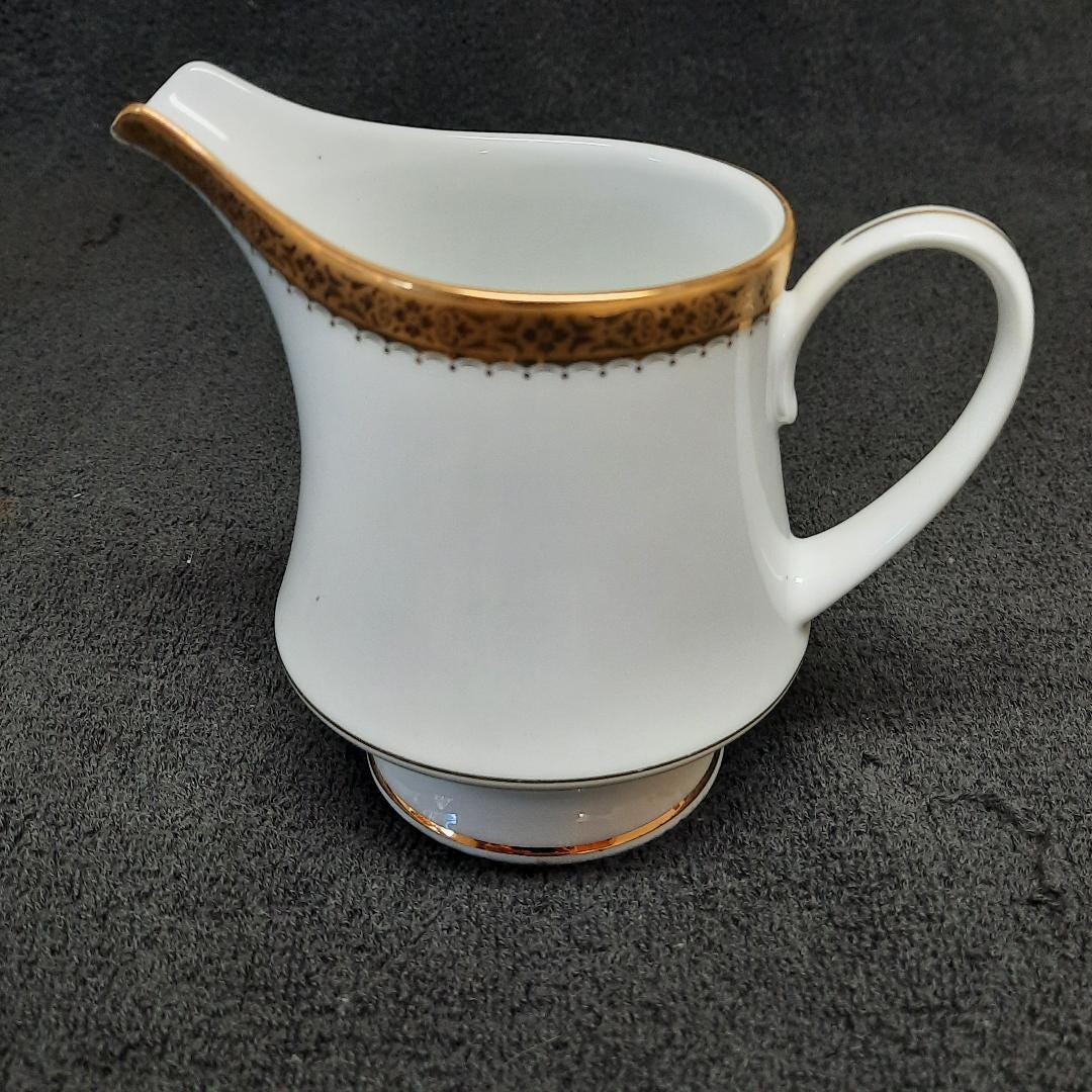 Noritake Contemporary Essex Gold 4322 Pattern Dinnerware Piece