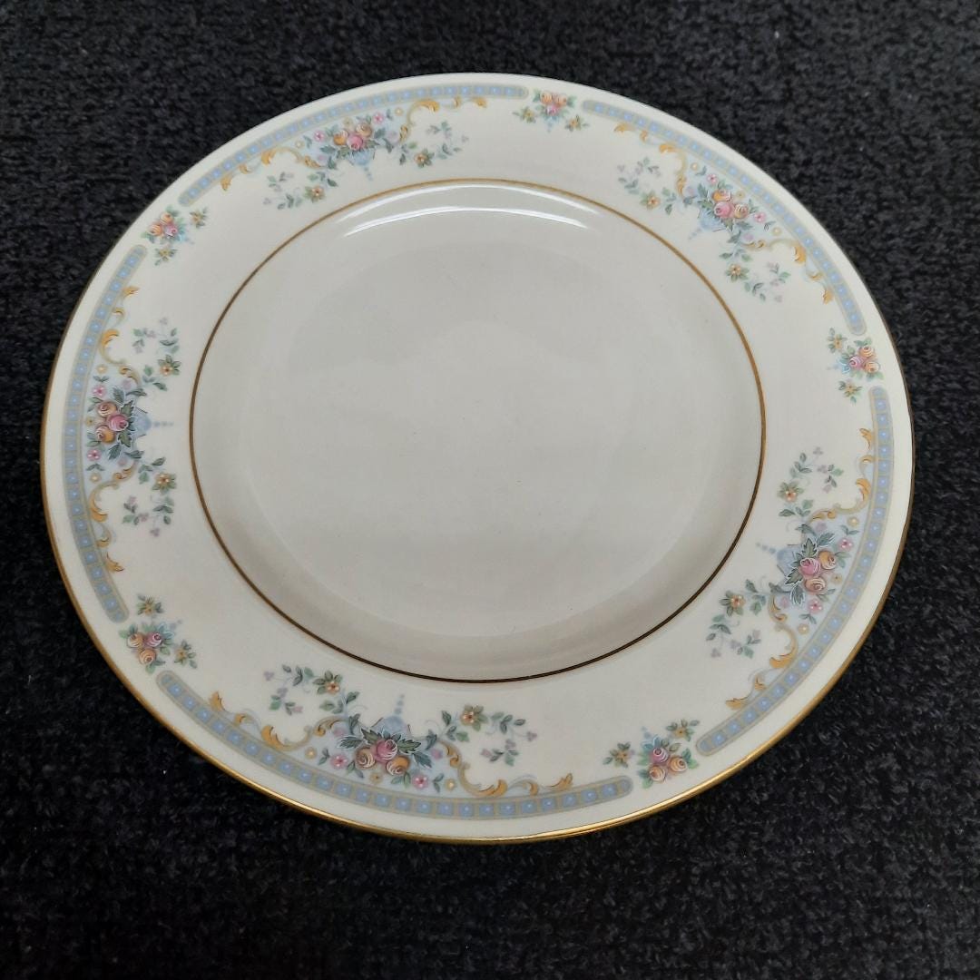 Royal Doulton the Romance Collection Fine Bone China Juliet 