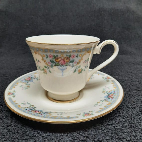 Royal Doulton the Romance Collection Fine Bone China Juliet 