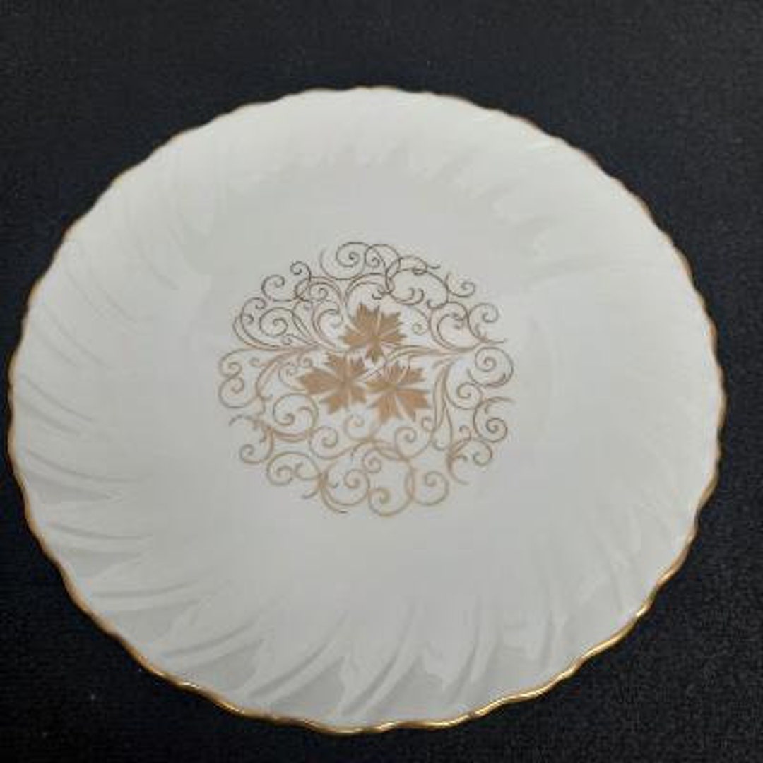 アメリカ製ヴィンテージ　LENOX　花文リムプレート USA【未使用】 set plates salad china pattern cardinal Greetings Winter USA Lenox 食器